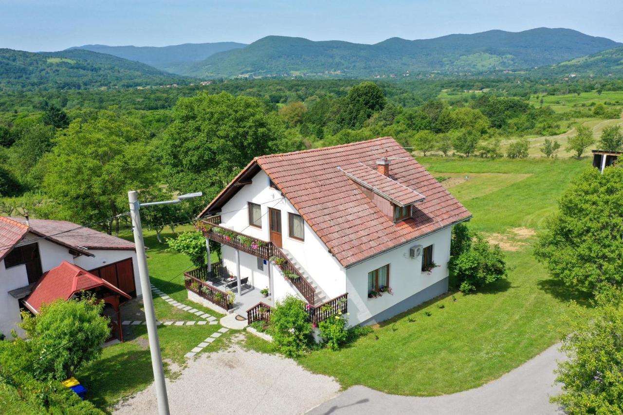 Apartman Plum Plitvice Drežnik Grad Esterno foto