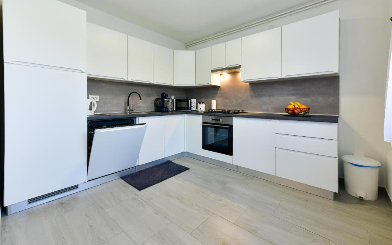 Apartman Plum Plitvice Drežnik Grad Esterno foto